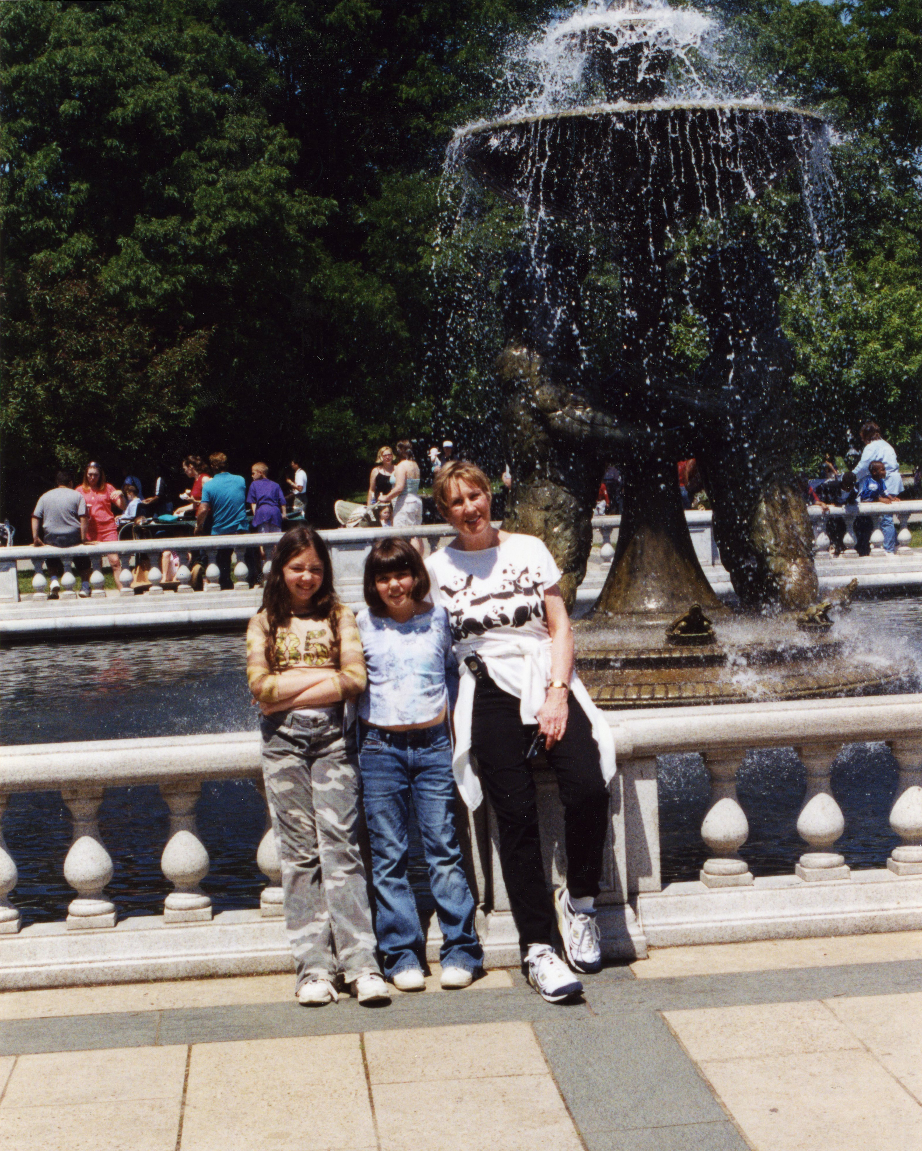 Rickey, Jessica, his Mom, Patrick and Erica with Obie012